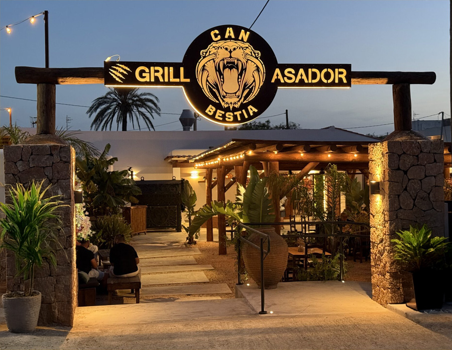 Entrance to Can Bestia Grill Asador in Ibiza